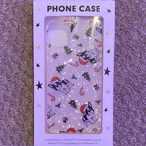 Forever 21~Iphone 11 Case With Christmas Dogs
